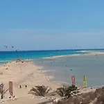 Penthouse Sunrise Blue Ocean View شقة *