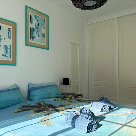 Penthouse Sunrise Blue Ocean View Διαμέρισμα