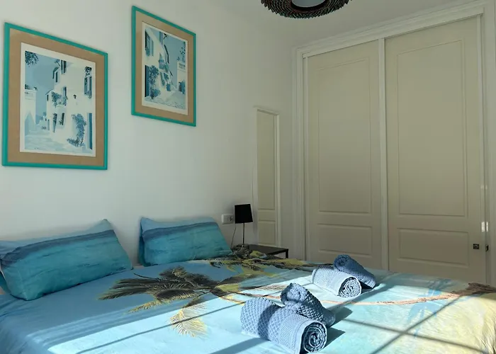 Penthouse Sunrise Blue Ocean View アパート